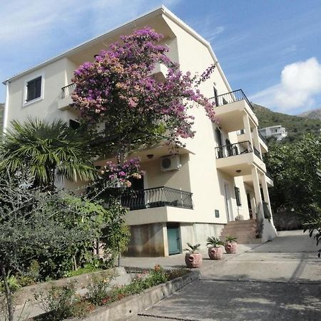 Apartments & Rooms M Petrovac Εξωτερικό φωτογραφία