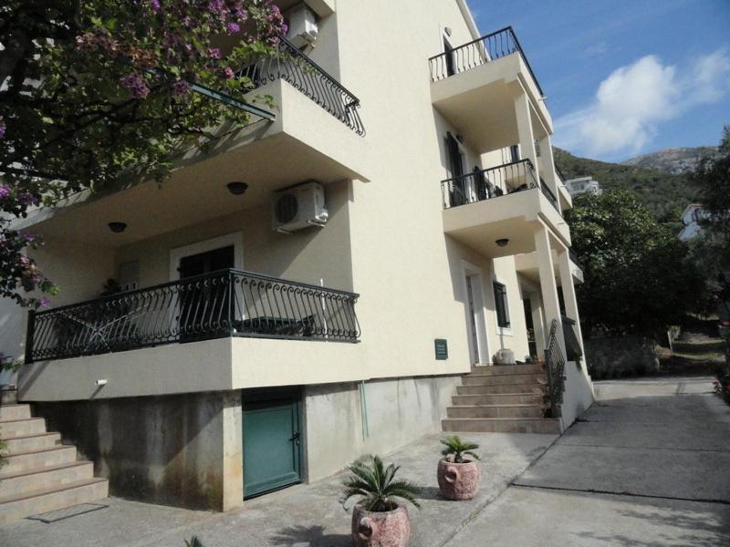 Apartments & Rooms M Petrovac Εξωτερικό φωτογραφία